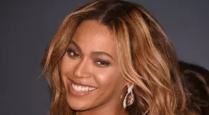 Бионсе с обици, дело на българи (СНИМКИ)