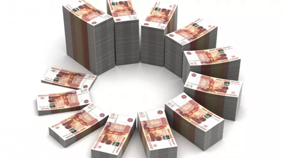 Рублата се срина до рекордно ниско ниво след затягането на санкциите