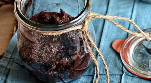 Маска за лице с какао и овесени ядки