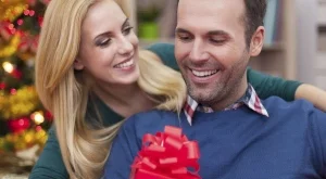 Какво да НЕ подарявате на гаджето си за Коледа