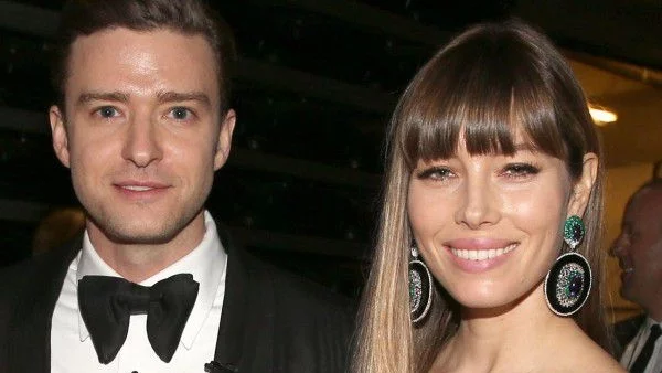 Потвърдено! Джесика Бийл е бременна