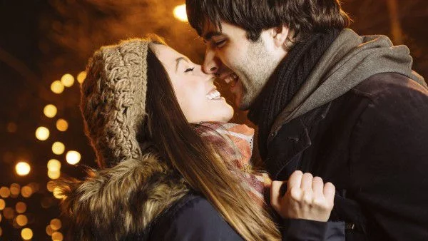 Защо да си хванете гадже за празниците?