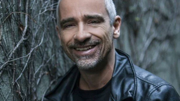 Синът на Ерос Рамацоти се ражда във вода