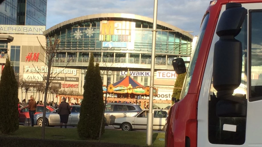 Продават The Mall 