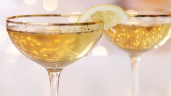 3 коктейла с шампанско