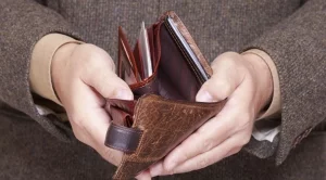 От днес минималната заплата се увеличава с 20 лв. 