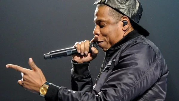 Джей Зи пее безплатно в подкрепа на Хилари Клинтън