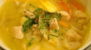 Пилешка супа със сирене