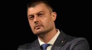 Николай Бареков се разголи (снимка)