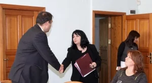 Петкова обещава резултат от преговорите с американските централи до март