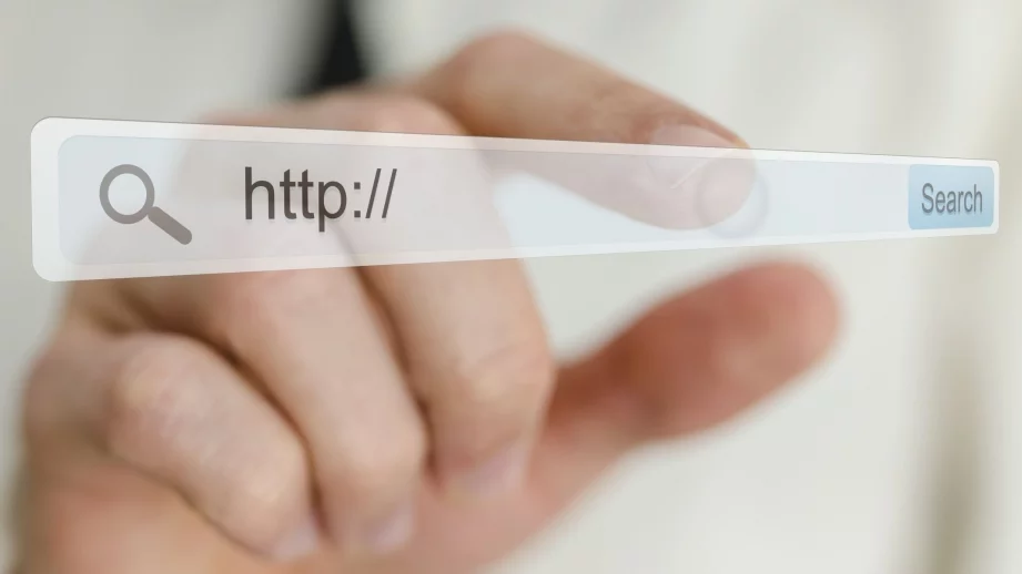 Шеф на Google: Интернет ще изчезне