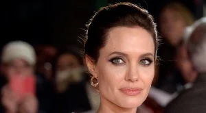 Джоли се срещна с папата