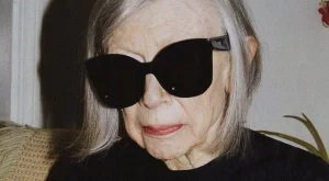 80-годишна писателка рекламира Celine