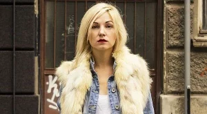 Аделина Каспарянова - превръща места в градски легенди