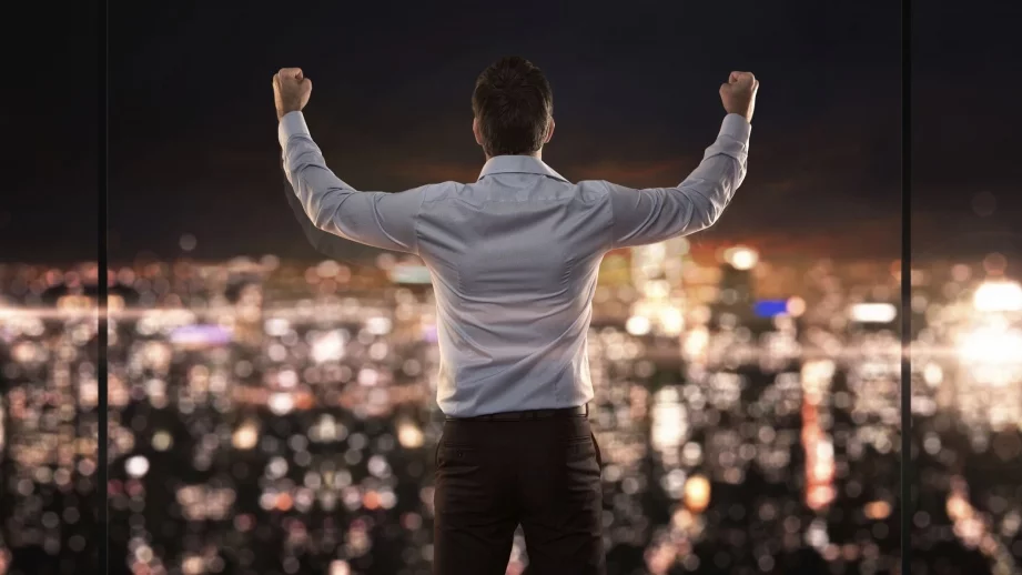 Защо самоуверените хора успяват дори когато не са най-способните