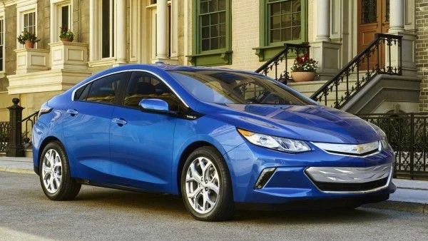 Новият Chevrolet Volt е по-ефикасен и стилен