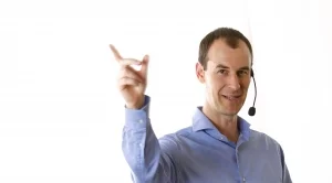 Роберт Ролих: Финансовата индустрия гледа да не печели за Вас, а за себе си