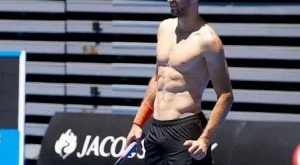 Гришо показа секси тяло (снимки)