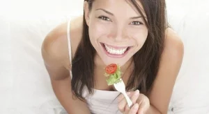 За да отслабнете, не лягайте гладни