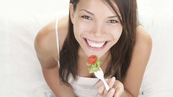 За да отслабнете, не лягайте гладни