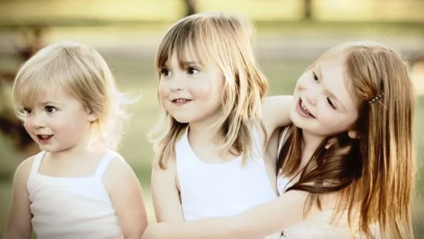 Деца довършват смешно известни поговорки 