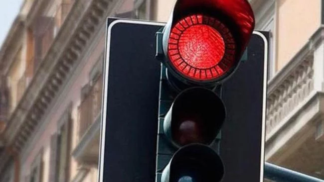 Димитър Петров: Пешеходците няма да чакат повече от 2 минути на "умен светофар"