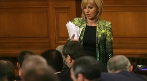 Манолова: Колекторски фирми създават неурегулирани арбитражи