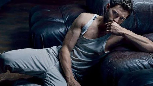 Джейми Дорнан - г-н "50 нюанса" в секси фотосесия