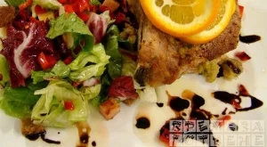  Пържоли с пикантна плънка