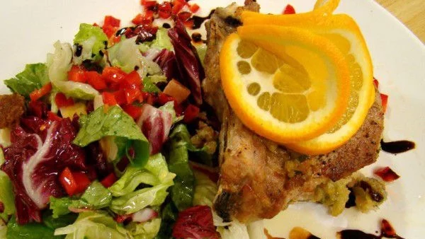  Пържоли с пикантна плънка