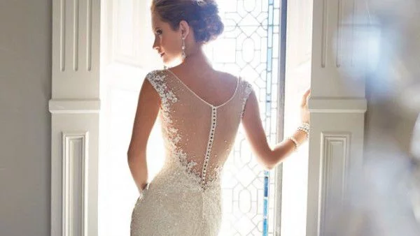 9 тенденции при булчинските рокли за 2015