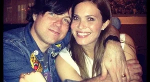 Манди Мур се развежда