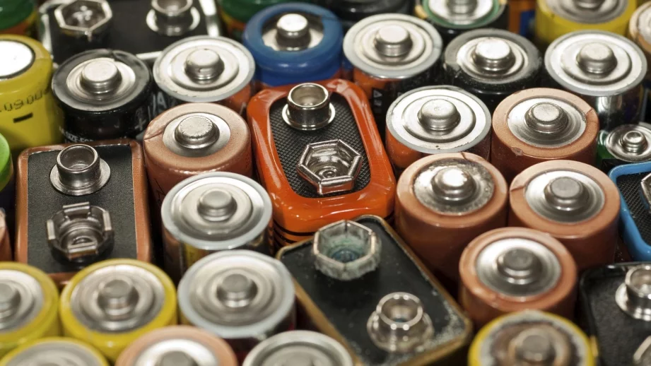 175-годишна батерия отказва да се изтощи 