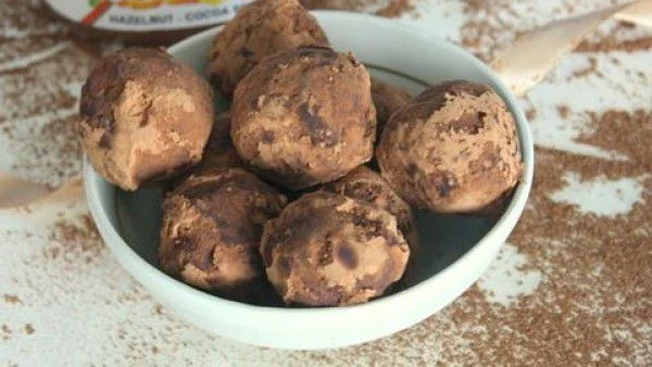 Сладки топчета с течен шоколад