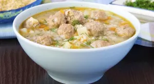 Супа топчета от тефтера на баба 