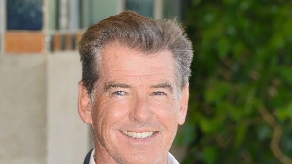 Искат Пиърс Броснан да играе Вапцаров