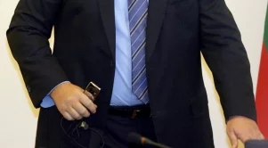 Борисов иска да узнае произхода на 1-то евро, с което купиха Vivacom