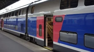 Втори двуетажен влак тръгва в Русия