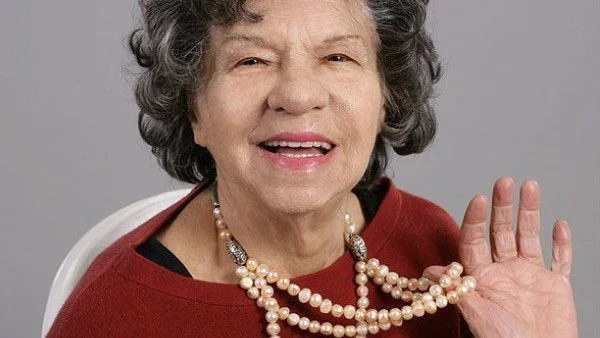 93-годишната Стоянка Мутафова с нова роля 