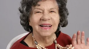 Предложиха неповторимата Стоянка Мутафова за "Гинес"