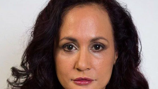 Жена не се е усмихвала 40 години, за да няма бръчки