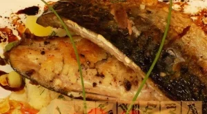 Скумрия с кардамом и хрян