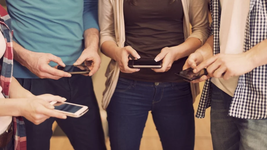 Как да предпазим смартфона си от вируси