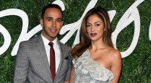 Никол Шерцингер би шута на Люис Хамилтън