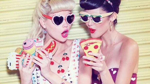 Вкусните аксесоари на Кейти Пери