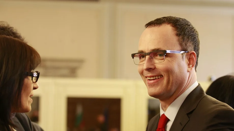 До края на деня стават ясни кандидатите за шеф на КФН