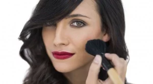 Как да нанасяме руж според формата на лицето