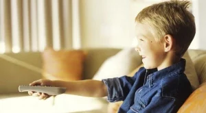 Българските деца гледат най-много телевизия