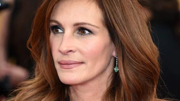 Почина майката на Джулия Робъртс