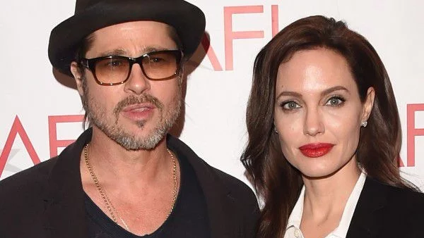  Анджелина за мастектомията: Беше плашещо, но Брад беше до мен